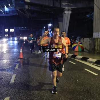 Runner Photo 7907952