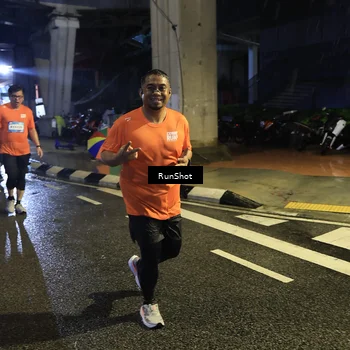 Runner Photo 7907986