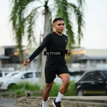 Runner Photo 7907993
