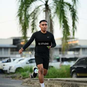 Runner Photo 7907994