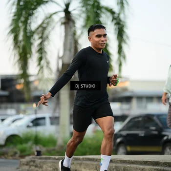 Runner Photo 7908000