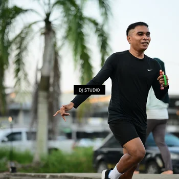 Runner Photo 7908004