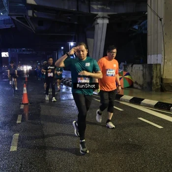 Runner Photo 7908008
