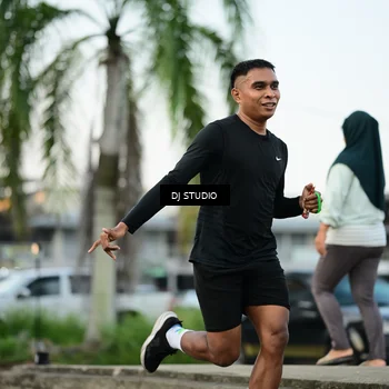 Runner Photo 7908010