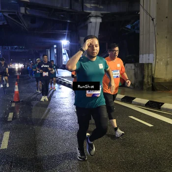 Runner Photo 7908011