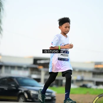Runner Photo 7908019
