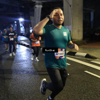 Runner Photo 7908020
