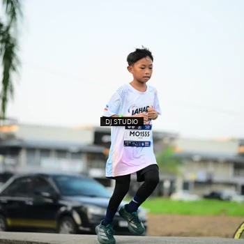 Runner Photo 7908029
