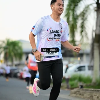 Runner Photo 7908030