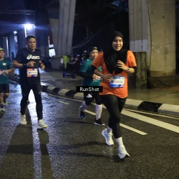 Runner Photo 7908032