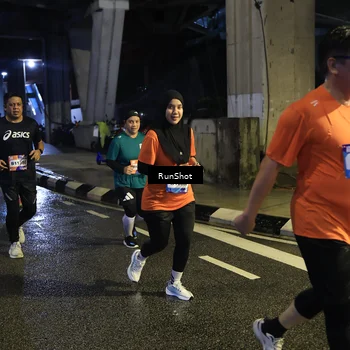 Runner Photo 7908033