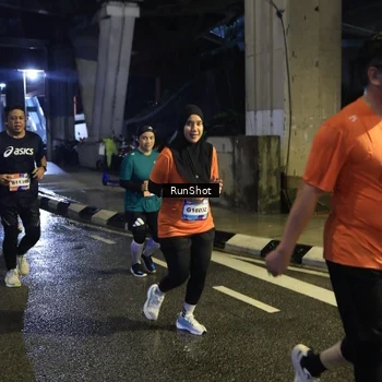 Runner Photo 7908034
