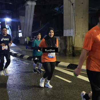 Runner Photo 7908035