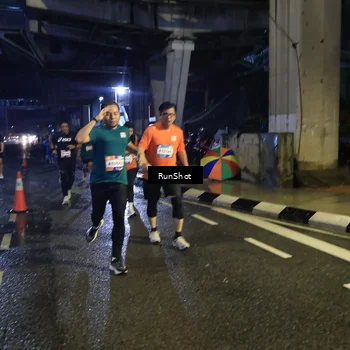 Runner Photo 7908039