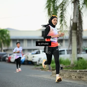 Runner Photo 7908042