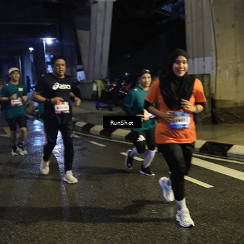 Runner Photo 7908043