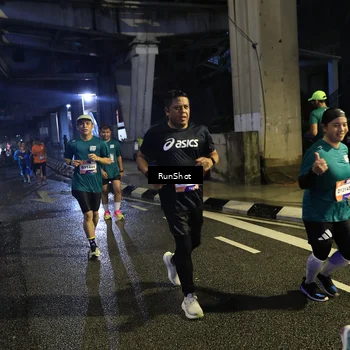 Runner Photo 7908057