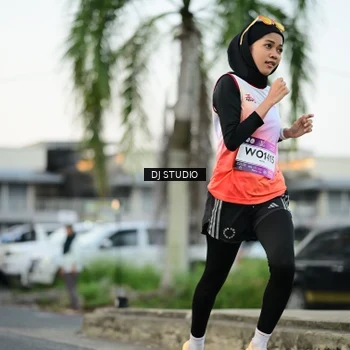 Runner Photo 7908060