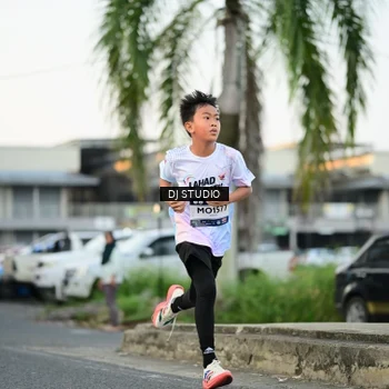 Runner Photo 7908062