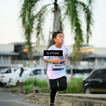 Runner Photo 7908067