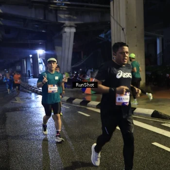 Runner Photo 7908070