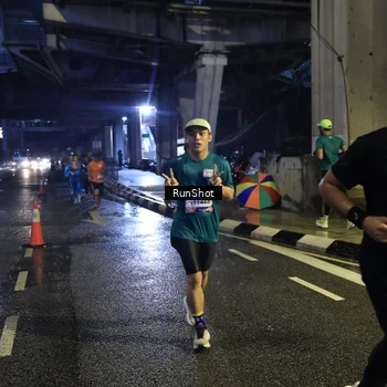 Runner Photo 7908073