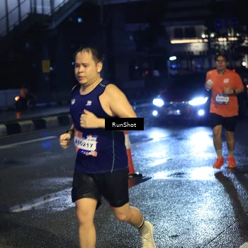 Runner Photo 7908079