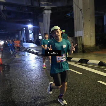 Runner Photo 7908081