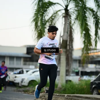 Runner Photo 7908084