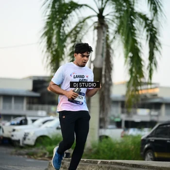 Runner Photo 7908085