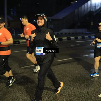Runner Photo 7908086