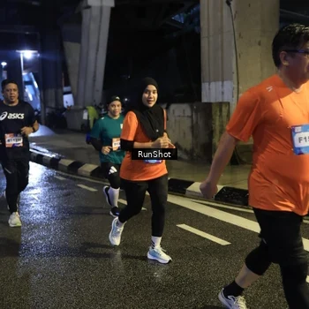 Runner Photo 7908090