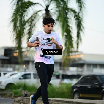Runner Photo 7908095
