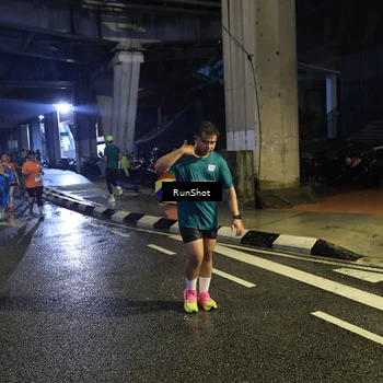 Runner Photo 7908117