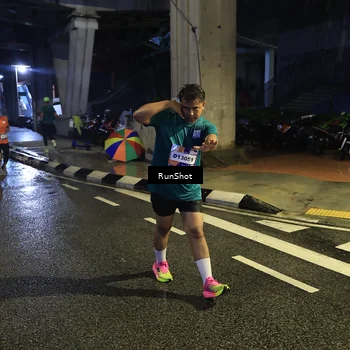 Runner Photo 7908125