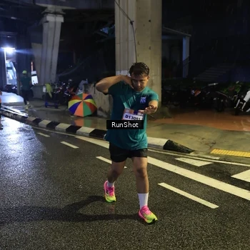 Runner Photo 7908130