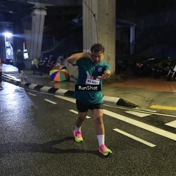 Runner Photo 7908131