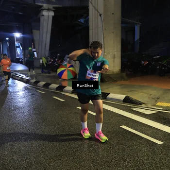 Runner Photo 7908132