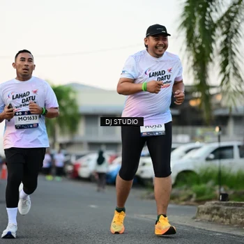 Runner Photo 7908133