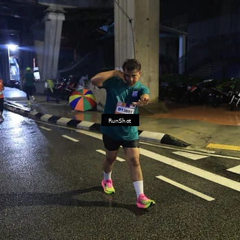 Runner Photo 7908136
