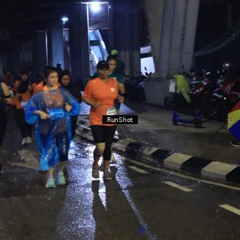 Runner Photo 7908153
