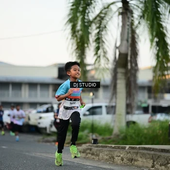 Runner Photo 7908162