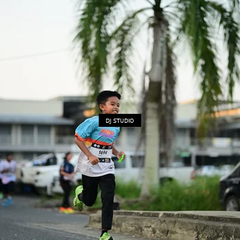 Runner Photo 7908166