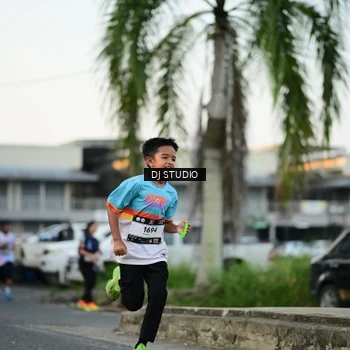 Runner Photo 7908167