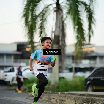 Runner Photo 7908171