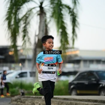 Runner Photo 7908185