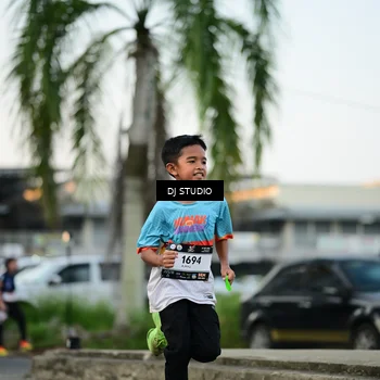 Runner Photo 7908194