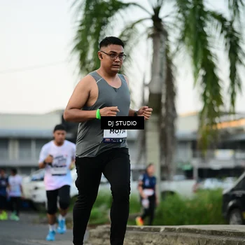 Runner Photo 7908199
