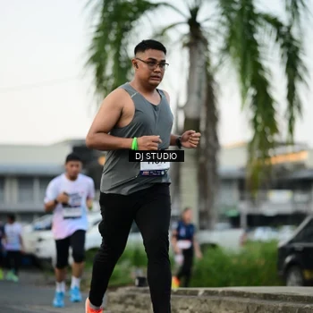 Runner Photo 7908200