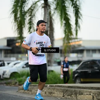 Runner Photo 7908221